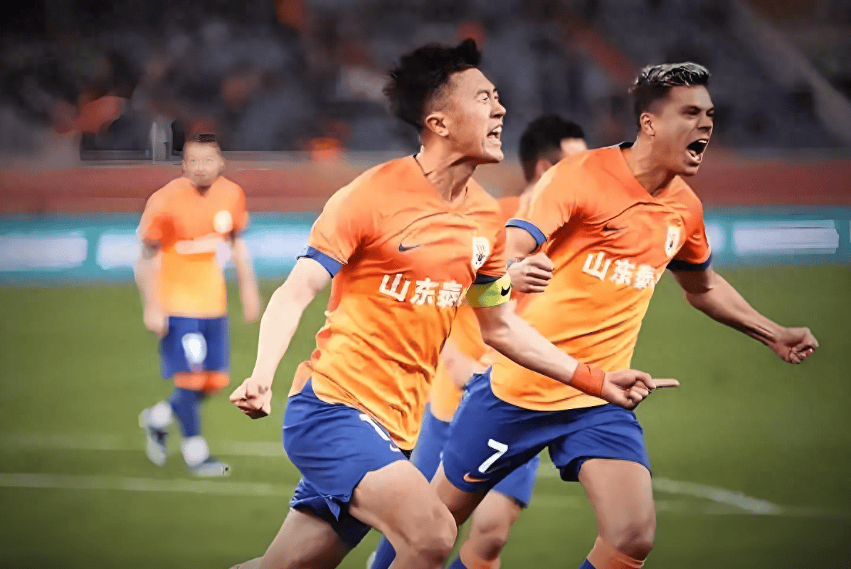 国际比赛日欧联焦点战，山东泰山更衣室发声，赛场秩序良好，资深球员宣示担当的简单介绍